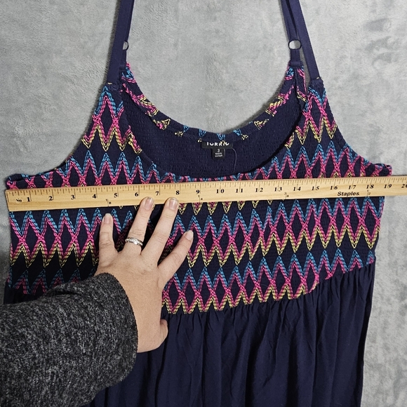 Torrid size 3 navy and rainbow embroidered tank top NWT - Picture 7 of 9